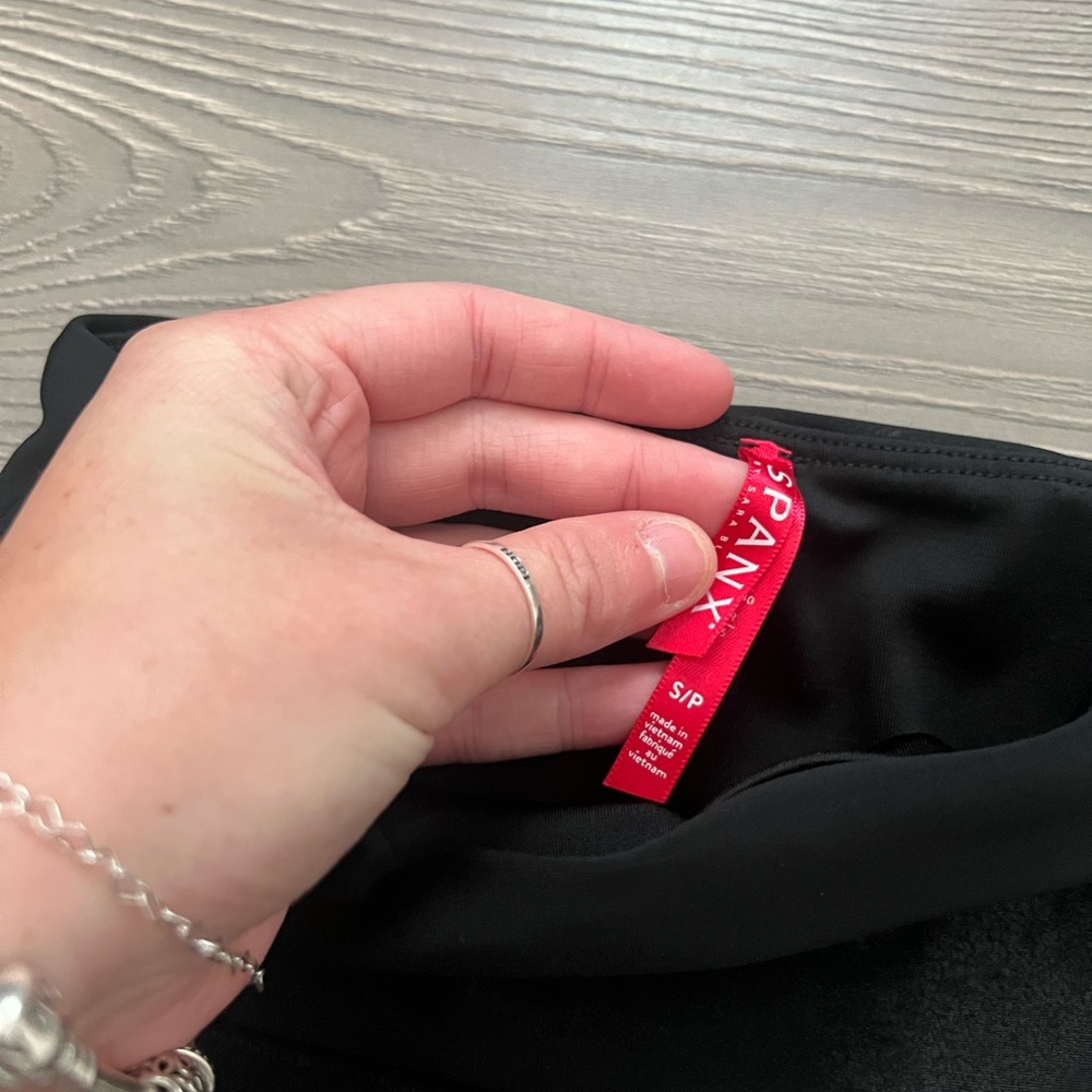 Spanx leggings - Picture 2 of 4